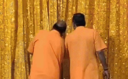 121 किलो पंचामृत से हुआ राधा रानी का अभिषेक:गोविंददेवजी में राधाष्टमी पर विशेष अलंकार श्रृंगार, शाम को सजेगी फूल बंगले की झांकी