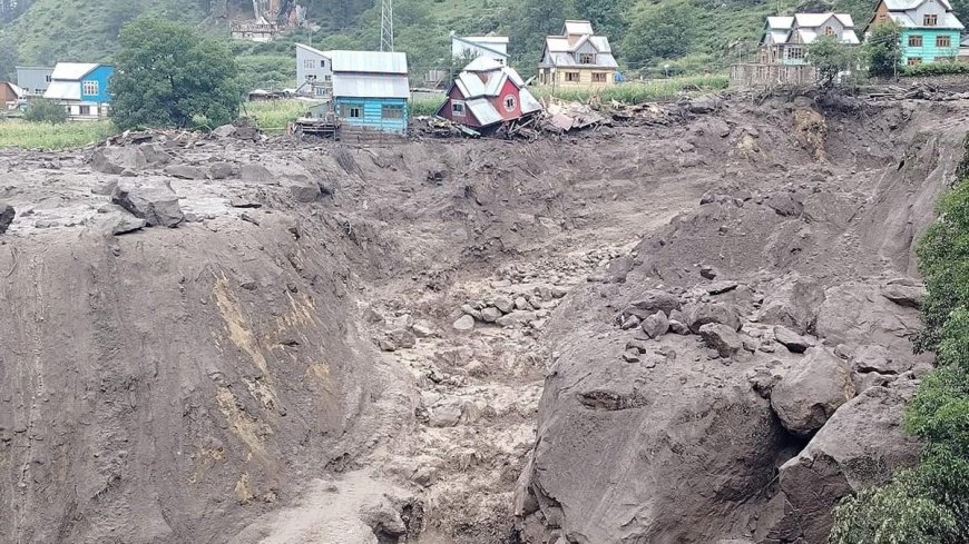 किश्तवाड़ के चशोती में बादल फटा, 33 शव मिले, 220 लापता, CISF के 2 जवानों की भी मौत, पढ़िए ग्राउंड रिपोर्ट