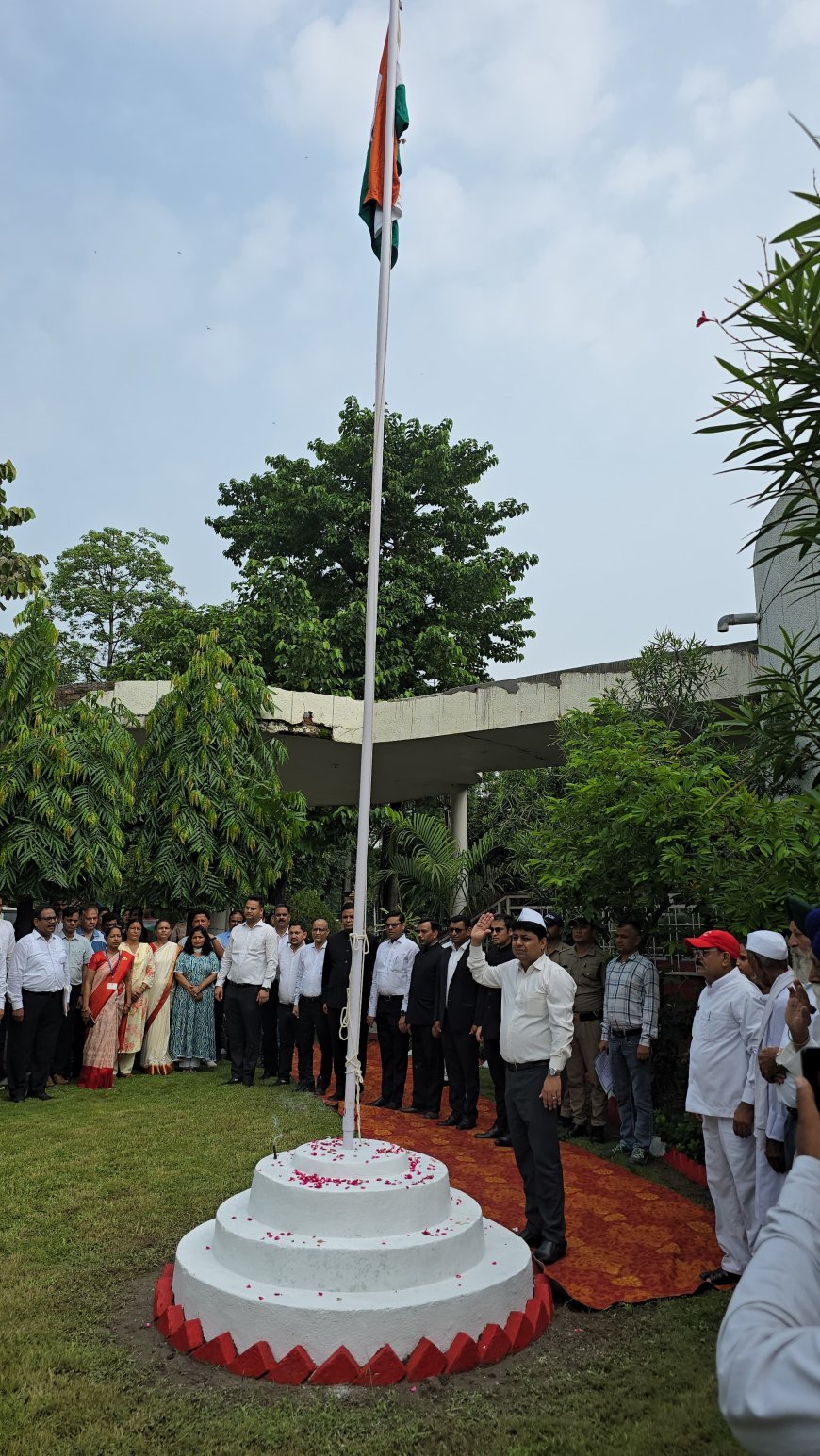 जनपद में 79वां स्वतंत्रता दिवस राष्ट्रीय पर्व धूमधाम व हर्षाेल्लास से मनाया गया