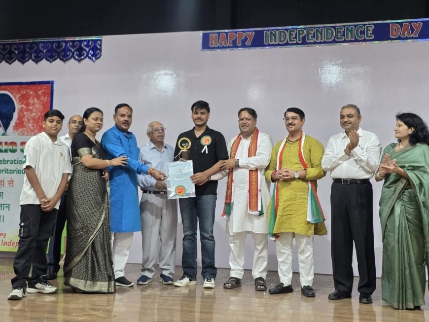 आर.ए.एन. पब्लिक स्कूल, रुद्रपुर में स्वतंत्रता दिवस और मेधावी सम्मान समारोह का आयोजन