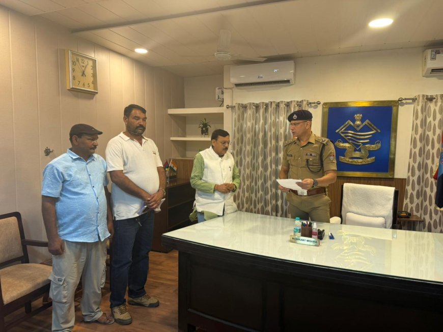 पूर्व विधायक राजेश शुक्ला ने आमिल हत्याकांड को लेकर वरिष्ठ पुलिस अधीक्षक से की मुलाकात, हत्यारों की शीघ्र गिरफ्तारी की मांग की