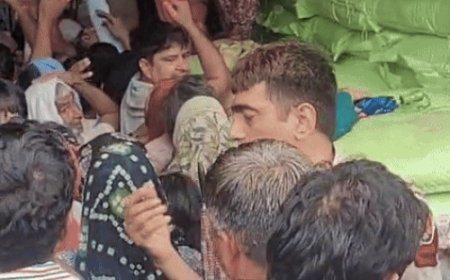 दादरी में रात 1 बजे से किसानों की कतार:खाद के लिए घंटों तक बारिश-पानी में डटे रहे; पुलिस से झड़प, कई बार भगदड़