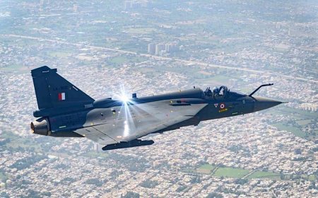 अरब सागर में नौसेना का युद्धाभ्यास, पाकिस्तान में खौफ का माहौल