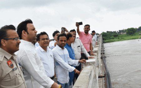 पलवल के चार गांव में पहुंचा यमुना का पानी:खेलमंत्री ने किया प्रभावित क्षेत्रों का दौरा, फ्लड कंट्रोल रूम स्थापित