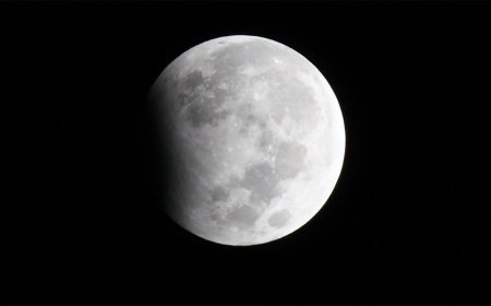 Lunar eclipse 2025: 7 सितंबर को दूसरा चंद्र ग्रहण, जानिए क्या होगा राशियों पर इसका प्रभाव?