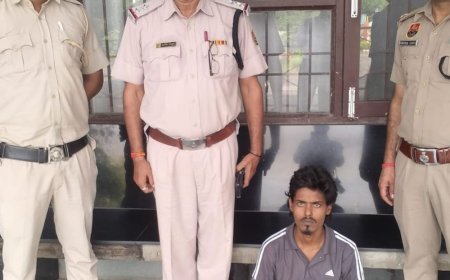 महेंद्रगढ़ में शिव मंदिर से नशा तस्कर गिरफ्तार:गांजा बरामद, पुलिस को देख पॉलीथिन में छिपाकर भागा