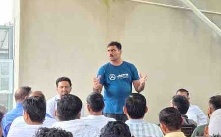 बाढ़ प्रभावित परिवारों के लिए राहत सामग्री जुटाने की पहल:पूंडरी में विधायक ने युवाओं के साथ की बैठक, जलनिकासी व्यवस्था का लिया जायजा