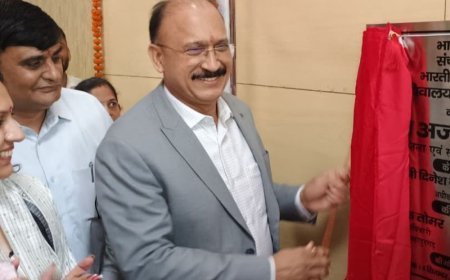 बहादुरगढ़ के लघु सचिवालय में खुला उप-डाकघर:नागरिकों को मिलेंगी डाक और बैंकिंग सेवाएं, सत्र न्यायाधीश ने किया लोकार्पण