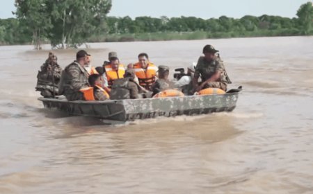 पंजाब में बाढ़ का जायजा लेने पहुंचे अरविंद केजरीवाल:बोले- केंद्र भी करे मदद, सभी को मुआवजा देंगे; CM मान की तबीयत खराब है
