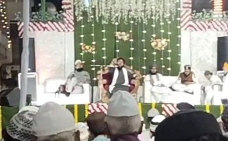 महोबा में ईद-मिलादुन्नबी पर रहमते आलम कांफ्रेंस:मुफ्ती अरसलान का संदेश- बच्चों को दीनी के साथ दुनियावी शिक्षा भी जरूरी