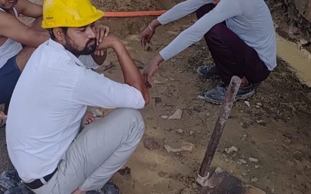 नगर निगम ने लगाया टोरंट पर 7.15 लाख का जुर्माना:रोड कटिंग करने पर की कार्रवाई, 30 सितंबर तक रोड कटिंग पर है रोक