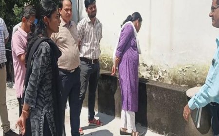 कलेक्टर ने गदंगी देखकर PMO को लगाई फटकार:100 बेड के वार्ड की बिल्डिंग का निरक्षण,कहा- ग्रेप कि पाबंदियों से पहले काम खत्म करे