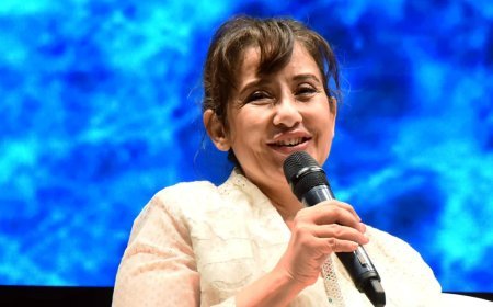 नेपाल संकट: पीएम ओली के इस्तीफे के बीच Manisha Koirala ने दादा को याद कर 'लोकतंत्र' पर दिया बड़ा संदेश