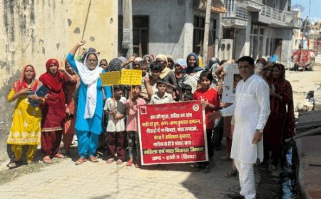 हिसार के खरबला में बेटी बचाओ-बेटी पढ़ाओ अभियान:महिलाओं ने निकाली रैली, बेटियों को समान अधिकार दिलाना उद्देश्य