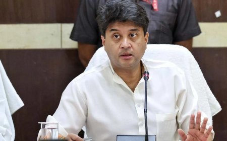 प्रधानमंत्री मोदी के नेतृत्व और सीएम मोहन यादव के मार्गदर्शन में ग्वालियर और मध्य प्रदेश विकास की नई कहानी गढ़ रहा है: सिंधिया