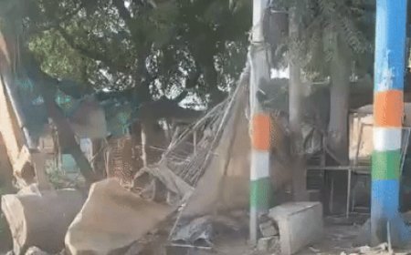 फतेहाबाद में दुकानों के बाहर चला बुलडोजर:नप प्रशासन ने हटवाया अतिक्रमण; दिन में विरोध की आशंका, इसलिए दुकानें खुलने से पहले कार्रवाई