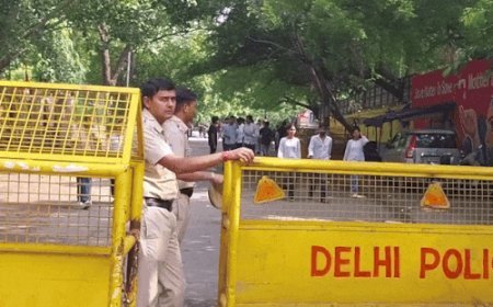 डूसू चुनाव में NSUI ने लगाया धांधली का आरोप:कहा-ABVP प्रत्याशी के बटन पर लगाई इंक, हरियाणा के 35 हजार स्टूडेंट डाल रहे वोट