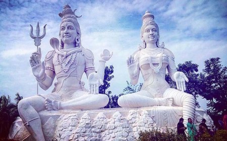 Shukra Pradosh Vrat 2025: शुक्र प्रदोष व्रत के पुण्य से दांपत्य जीवन होता है सुखमय, मिलता है सौभाग्य का आशीर्वाद