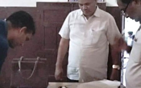 हरियाणा में पकडे़ गए 12 नकलची:शैक्षिक-मुक्त विद्यालय की परीक्षा शुरू, उड़नदस्तों ने की छापेमारी, 34525 विद्यार्थियों ने दिया एग्जाम