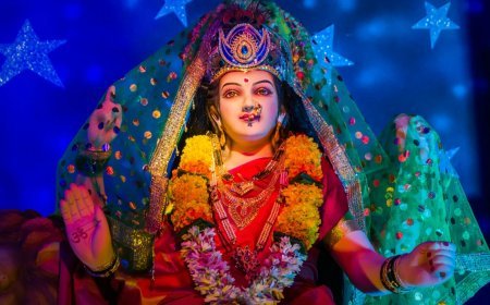 Shardiya Navratri 2025: सप्तमी-अष्टमी के ये अचूक उपाय, बदल देंगे आपकी किस्मत!