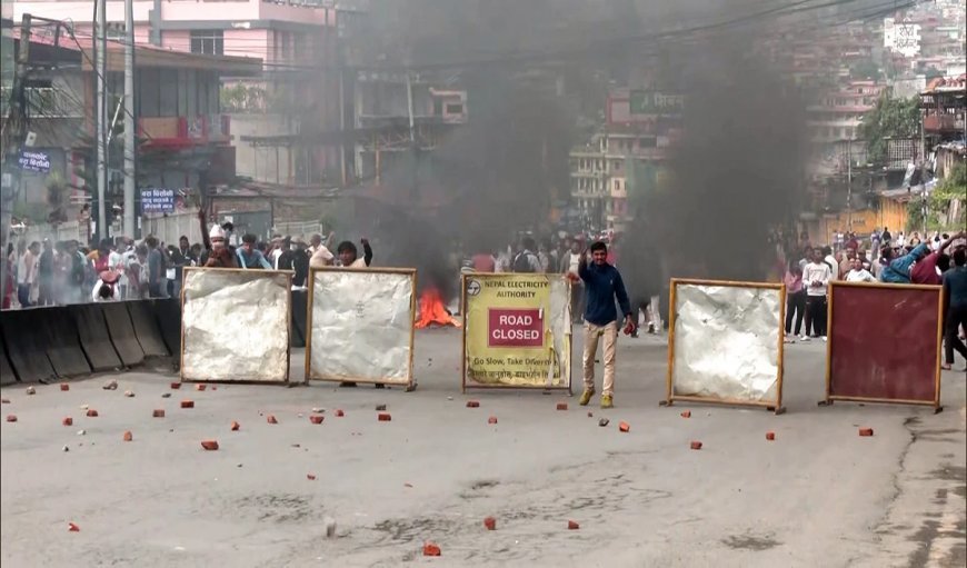 India Action On Nepal Border: नेपाल के पीएम का इस्तीफा होते ही भारत का एक्शन शुरू, MEA का भारतीयों के लिए खास संदेश