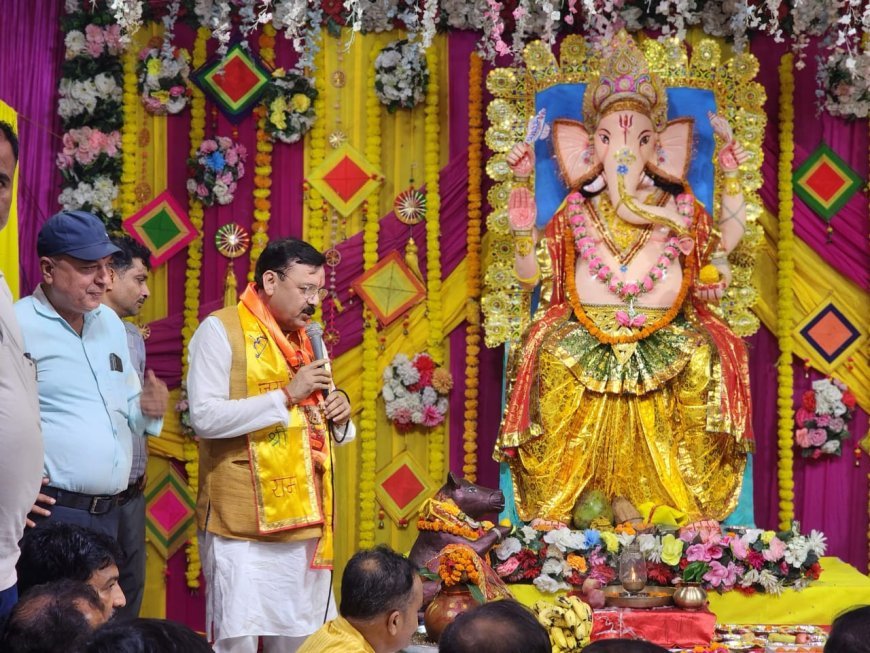 पूर्व विधायक राजेश शुक्ला ने किच्छा वार्ड 16 विकास कॉलोनी में श्री गणेश महोत्सव का किया शुभारंभ