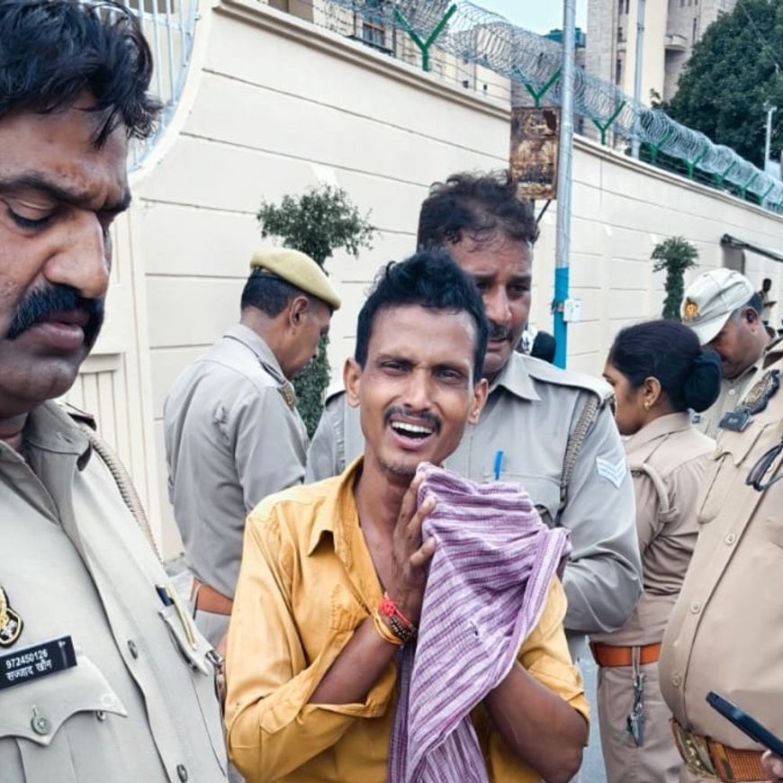 लखनऊ विधानसभा के बाहर आत्मदाह का प्रयास:बेटे की हत्या पर कार्रवाई न होने से आहत पिता ने की कोशिश, पुलिस ने समय रहते बचाया