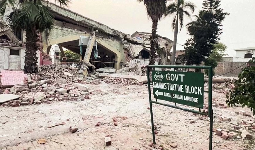 बाढ़ पीड़ितों के नाम पर चंदा जुटा कर Lashkar-e-Taiba अपनी ध्वस्त इमारतों को फिर से खड़ा करने में जुटा है