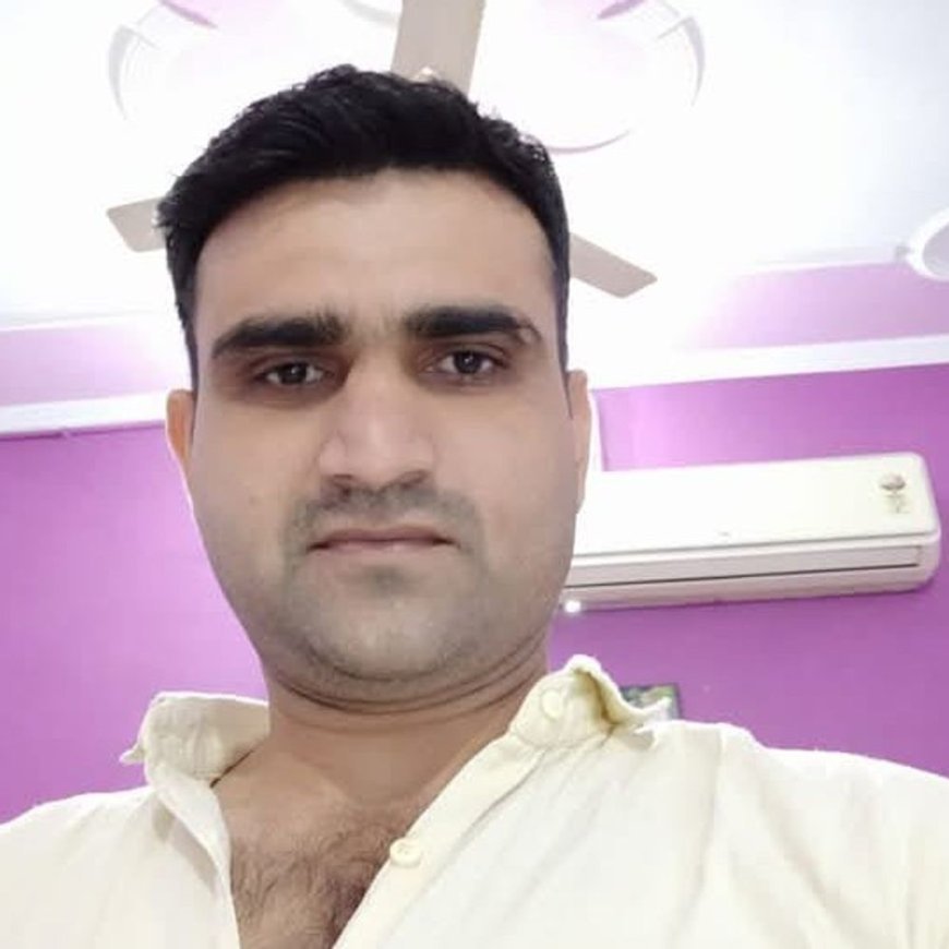 रोहतक में एक्सीडेंट में झज्जर के हैड कॉन्स्टेबल की मौत:खाना खाकर टहलने निकला; राजकीय सम्मान से अंतिम संस्कार, 2 बच्चों का पिता था