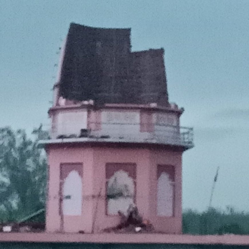 यमुनानगर में शिव मंदिर पर गिरी आसमानी बिजली:धमाके के साथ गुंबद पूरी तरह ध्वस्त, जान का नुकसान नहीं