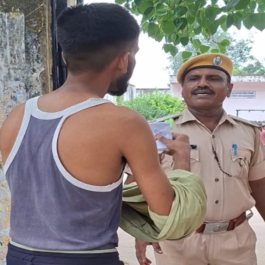राजस्थान चतुर्थ श्रेणी भर्ती परीक्षा कोटा में 63-सेंटर पर शुरू:दो पारियों में 36 हजार से अधिक अभ्यर्थी नामांकित,कड़ी चेकिंग के बाद अंदर प्रवेश मिला