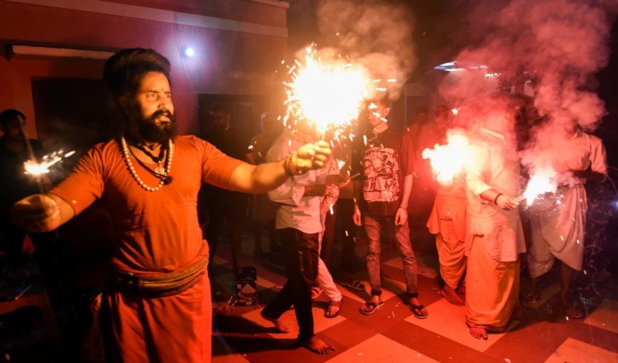 शिवकाशी में नए डिजाइन के पटाखों की बंपर मांग, दिवाली से पहले ही कारोबार में चमक की उम्मीद