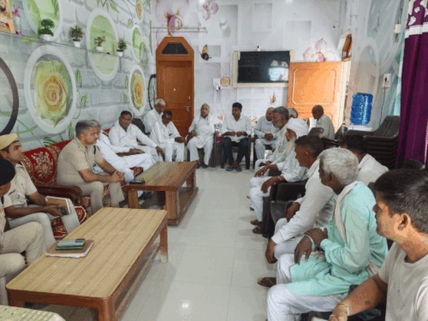 हिसार में डीएसपी देवेंद्र नैन ने गांवों में सुनीं समस्याएं:मौके पर समाधान किया, बोले-सेवा पखवाड़ा औपचारिकता नहीं, बल्कि समाज की जरूरत
