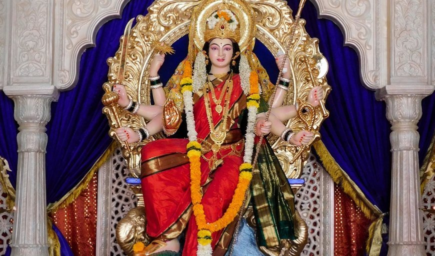 Shardiya Navratri 2025: नवमी-दशहरा पर अपनाएं ये दिव्य उपाय, मां दुर्गा बरसाएंगी खुशियों का धन-धान्य
