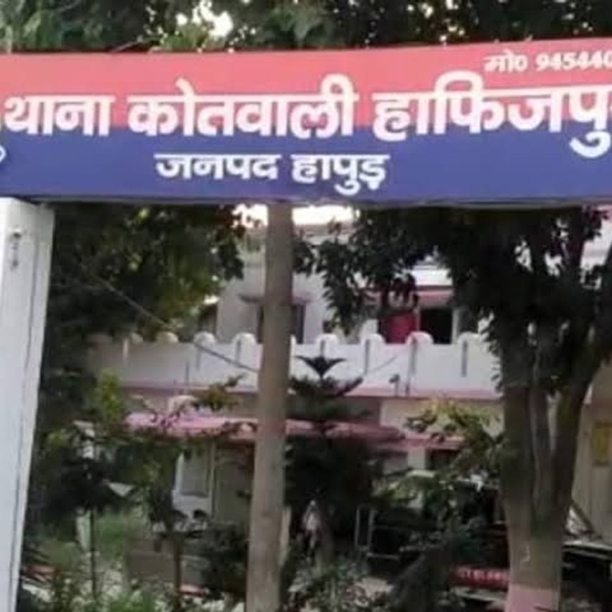 हापुड़ के मंदिर में चोरी का प्रयास:अज्ञात चोर के खिलाफ केस दर्ज, पुलिस जांच में जुटी