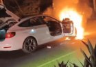 सीकर में BMW गाड़ी बनी आग का गोला:आग लगती देख गाड़ी में सवार 6 लोग नीचे उतरे,हरियाणा से जयपुर जा रहे थे