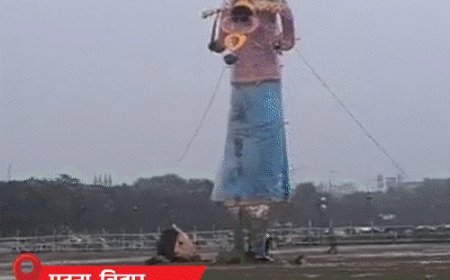 देशभर में दशहरा पर रावण दहन:JNU में पुतले पर उमर खालिद-शरजील की फोटो लगाने पर बवाल; राजस्थान के कोटा में हाथी बेकाबू हुआ