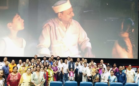 प्रधानमंत्री के जीवन पर आधारित डॉक्यूमेंट्री का प्रदर्शन, सरदार पटेल मंडल ने देखा विशेष फिल्म