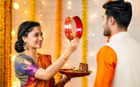 Karwa Chauth 2025: करवा चौथ पर राशि के अनुसार इन मंत्रों का करें जप, दाम्पत्य जीवन में बढ़ेगा प्यार!