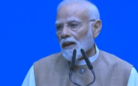 मोदी बोले- भारत कभी 2G के लिए जूझता था:आज सभी जिलों में 5G कनेक्टिविटी, 1GB डेटा की कीमत एक कप चाय से भी कम