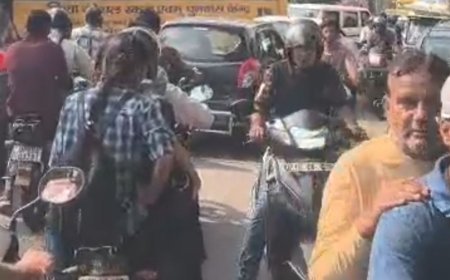 मेरठ यूनिवर्सिटी रोड पर लगा भीषण जाम:जेल चुंगी से पुलिस लाइन तक वाहनों की लंबी कतारें, लोग परेशान