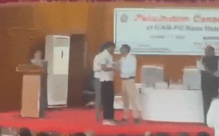 हिसार की HAU में वीसी को लेकर विवाद:टॉप 10 विद्यार्थियों ने कुलपति के हाथों पुरस्कार लेने से किया इनकार, माहौल गर्माया