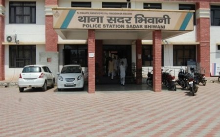 भिवानी में घर के बाहर से 2 बाइक चोरी:रात को खड़ी करके अंदर गए; सुबह गायब मिली, चोरों का सुराग नहीं