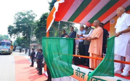 पंजाब के किसानों का सहारा बने CM योगी, बाढ़ पीड़ितों के लिए भेजे गेहूं के बीज