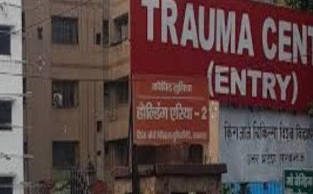 लखनऊ ट्रामा सेंटर में 32 घंटे में पहुंचे 37 मरीज:पटाखों से जलकर हुए घायल,18 मरीजों को प्लास्टिक सर्जरी में किया गया भर्ती