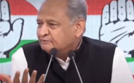 गहलोत बोले- जिलाध्यक्षों में कोई नेता पंचायती नहीं करें:मंत्री बनना आसान है जिलाध्यक्ष बनना मुश्किल, किसी गुट का बने सबको साथ लेकर चले