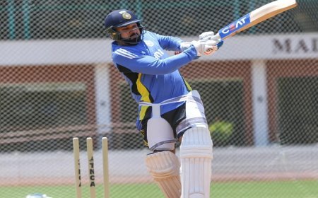 फैंस के लिए बड़ी खबर! 2027 विश्व कप तक खेल सकते हैं रोहित शर्मा , कोच ने किया बड़ा खुलासा