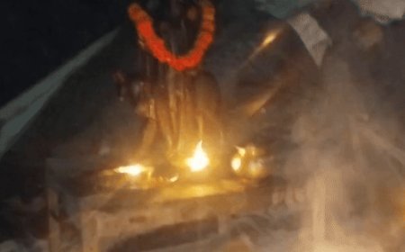 भिवानी नगर परिषद द्वारा तोड़े मंदिर में मूर्ति की स्थापना:सड़क चौड़ी करने के लिए हटाया, विधि-विधान से किया जाएगा पुनर्निर्माण