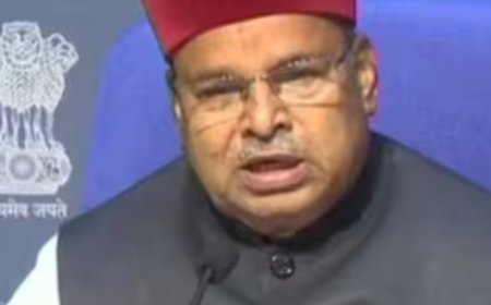 भास्कर अपडेट्स:कर्नाटक के राज्यपाल गहलोत अस्पताल में भर्ती, CM सिद्धारमैया ने मुलाकात कर हालचाल जाने