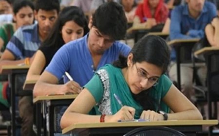 CBSE Borad Exam Datesheet 2026 : सीबीएसई ने जारी की 10वीं-12 वीं के बोर्ड परीक्षा डेटशीट, जानिए क्या है तारीख